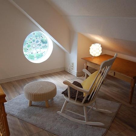 Ferienwohnung Im Gulfhof Krummhörn Exteriör bild