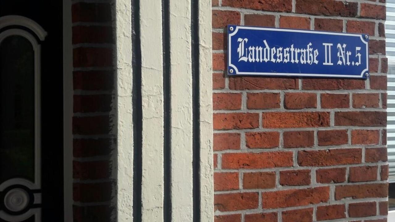 Ferienwohnung Im Gulfhof Krummhörn Exteriör bild